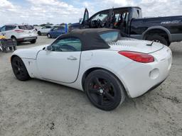 PONTIAC SOLSTICE 2006 white  gas 1G2MB35B66Y114283 photo #3