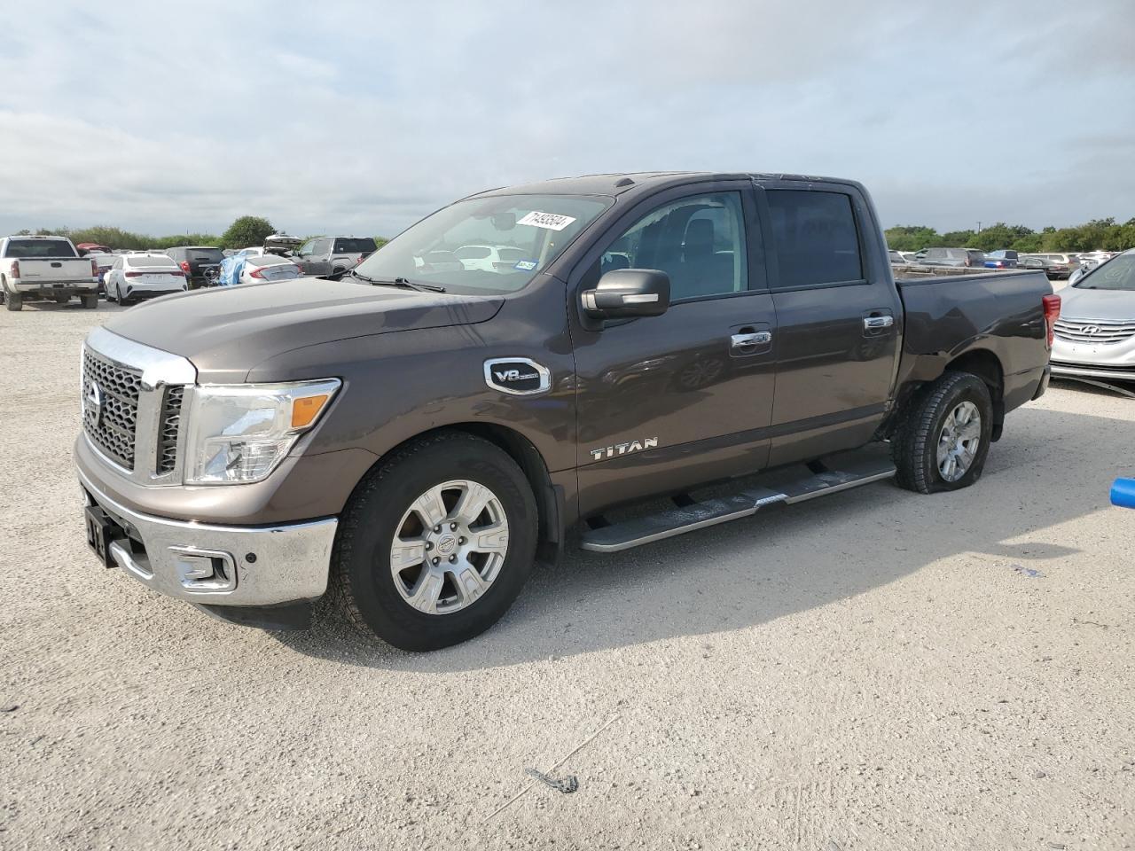 NISSAN TITAN SV 2017 charcoal  gas 1N6AA1E60HN540092 photo #1