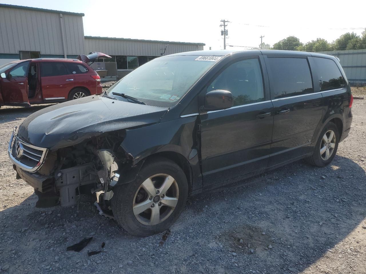 VOLKSWAGEN ROUTAN SE 2010 black  gas 2V4RW3D14AR202508 photo #1