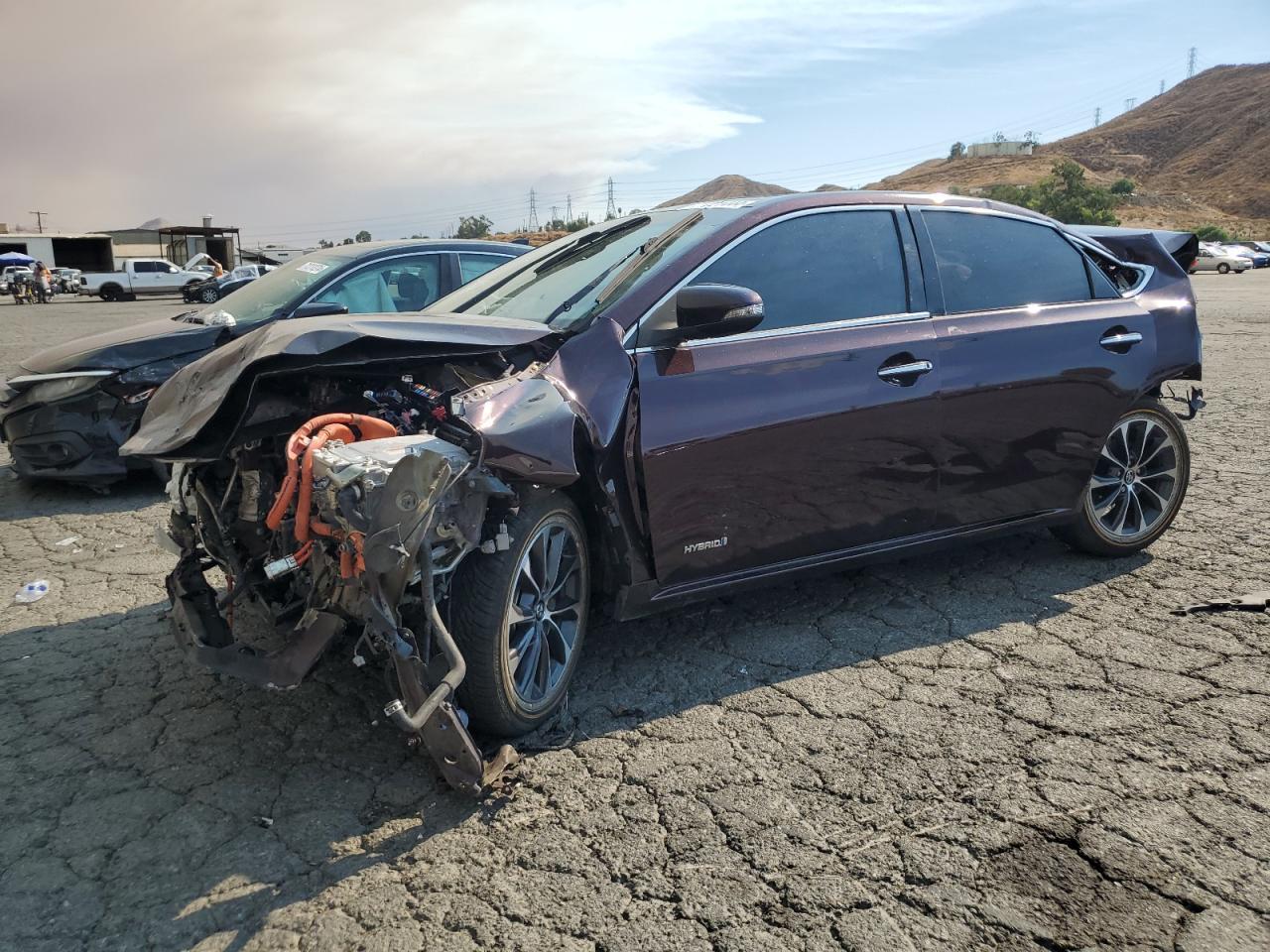 TOYOTA AVALON HYB 2018 maroon  hybrid engine 4T1BD1EB9JU063715 photo #1