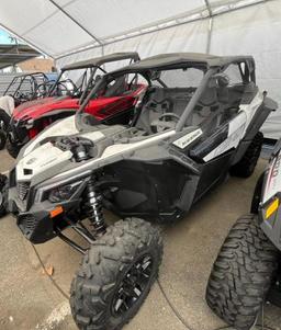 CAN-AM MAVERICK X 2019 white  gas 3JBVGAY40KK002389 photo #3