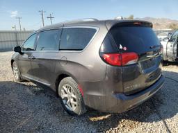 CHRYSLER PACIFICA L 2017 charcoal  flexible fuel 2C4RC1GG1HR512987 photo #3