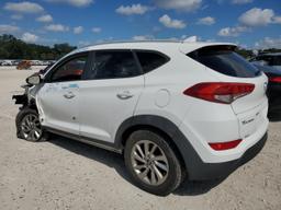 HYUNDAI TUCSON SEL 2018 white  gas KM8J33A44JU603909 photo #3