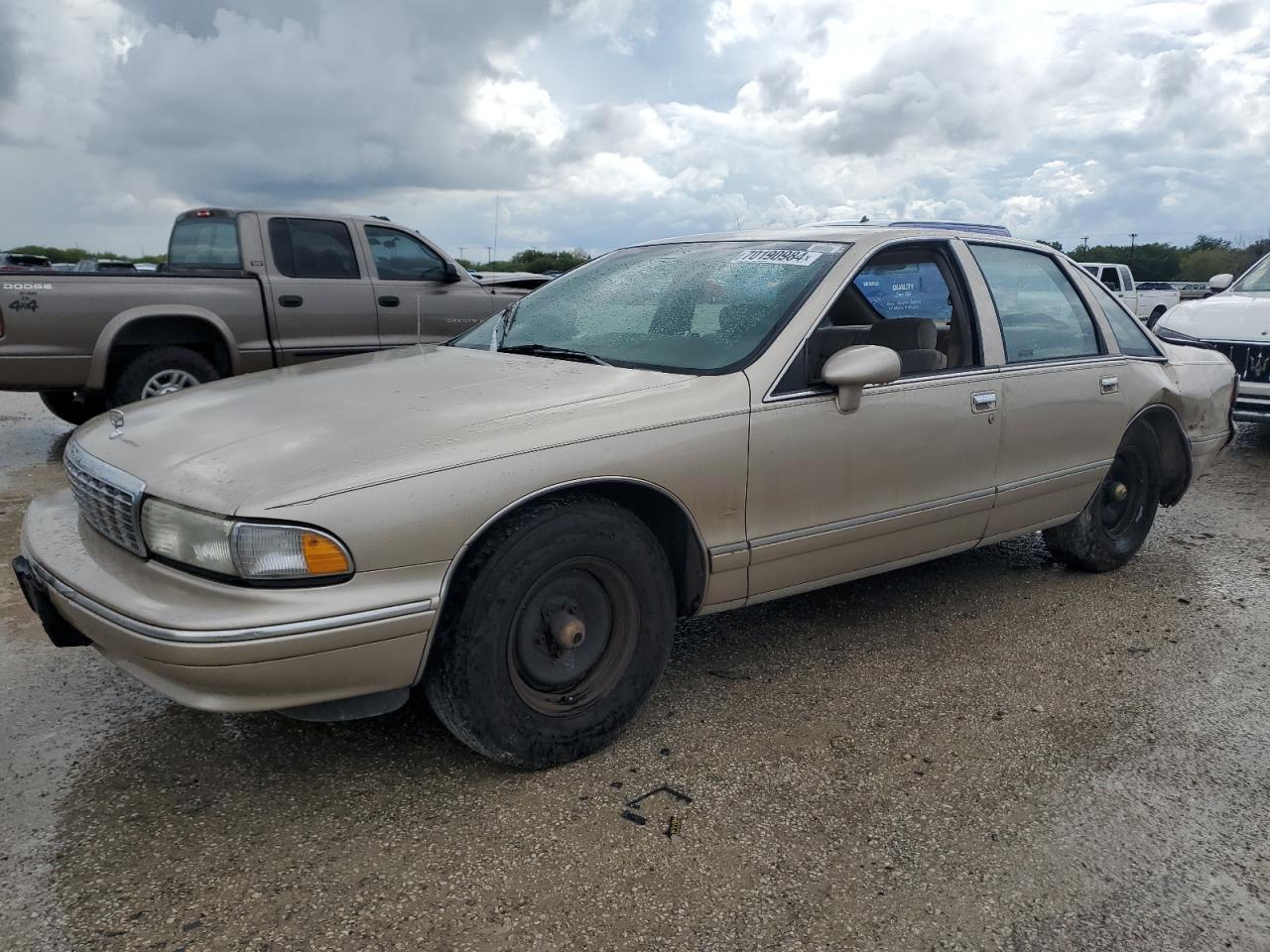 CHEVROLET CAPRICE CL 1993 tan sedan 4d gas 1G1BN53E9PW143981 photo #1