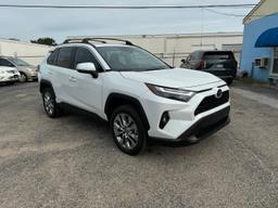 TOYOTA RAV4 XLE P 2023 white  gas 2T3C1RFV1PW294371 photo #2