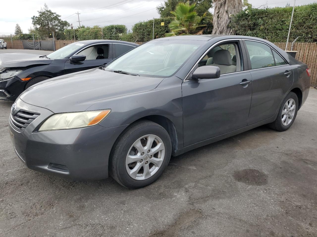 TOYOTA CAMRY LE 2007 gray  gas 4T1BK46KX7U503391 photo #1