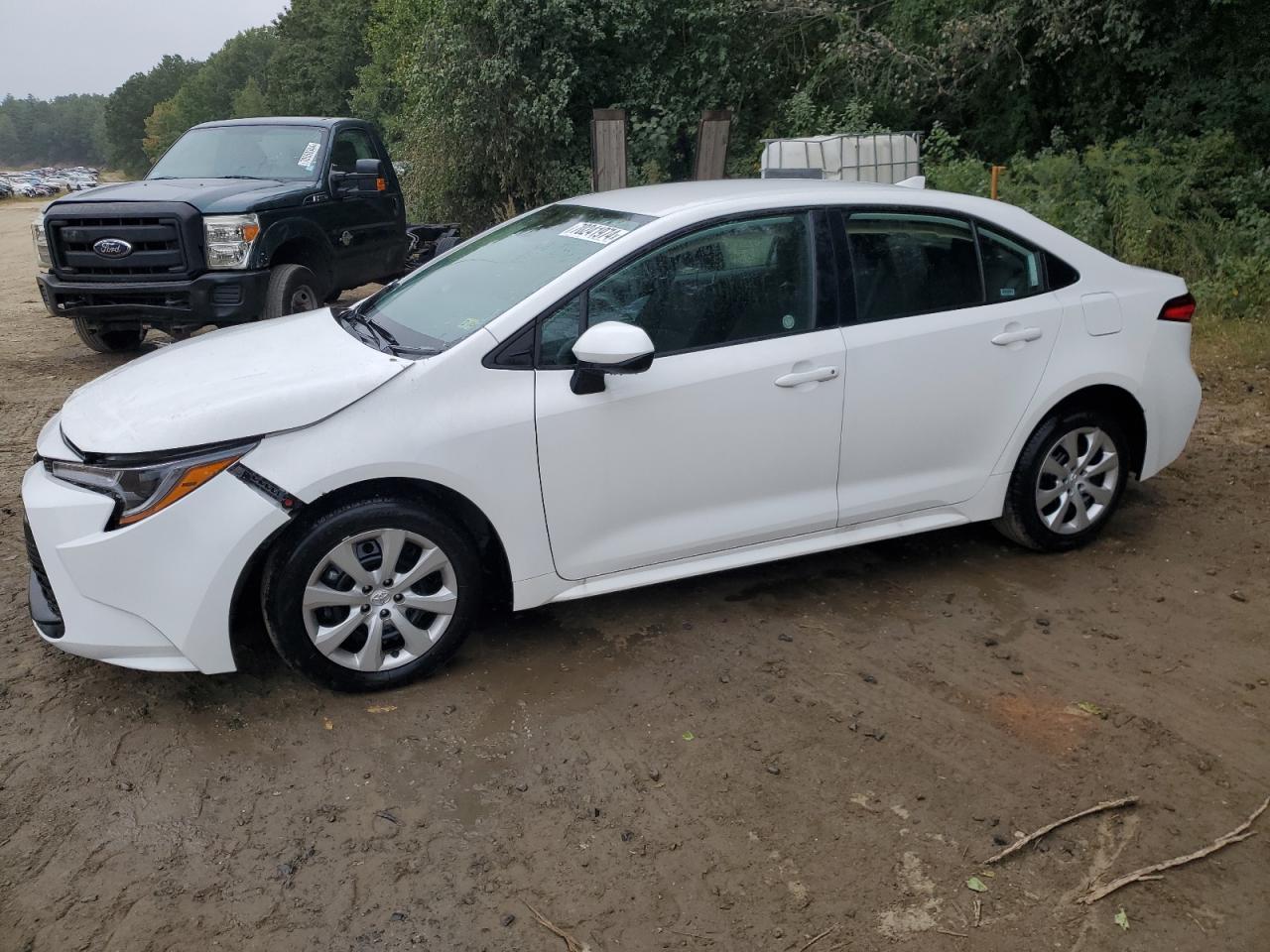 TOYOTA COROLLA LE 2024 white  gas 5YFB4MDE1RP124758 photo #1