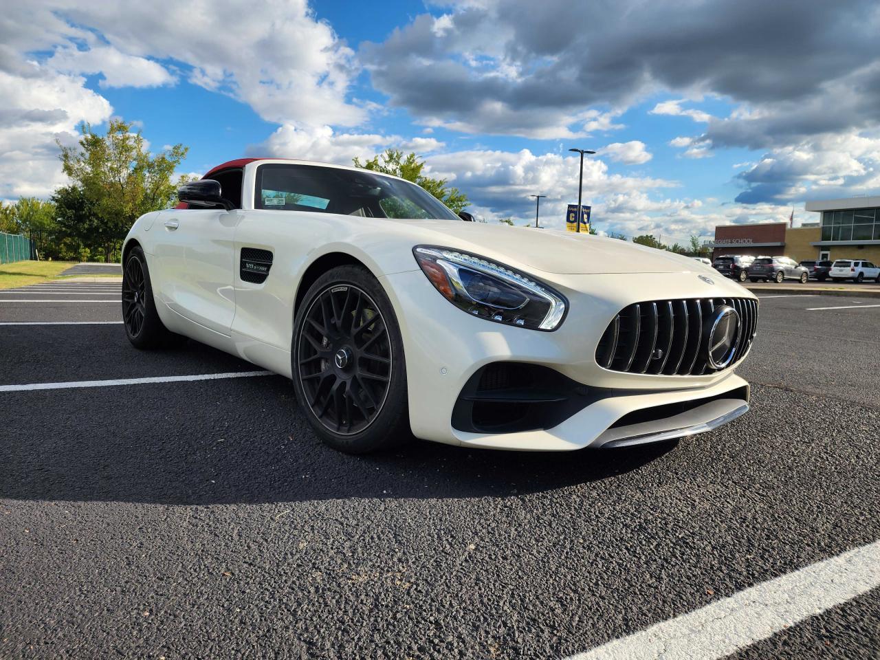 MERCEDES-BENZ AMG GT 2018 white  gas WDDYK7HA2JA018312 photo #1