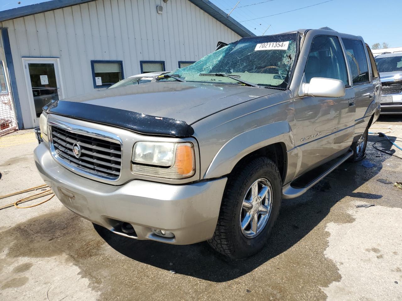 CADILLAC ESCALADE L 2000 silver  gas 1GYEK63R0YR225775 photo #1