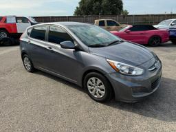 HYUNDAI ACCENT SE 2017 gray hatchbac gas KMHCT5AE9HU306562 photo #2