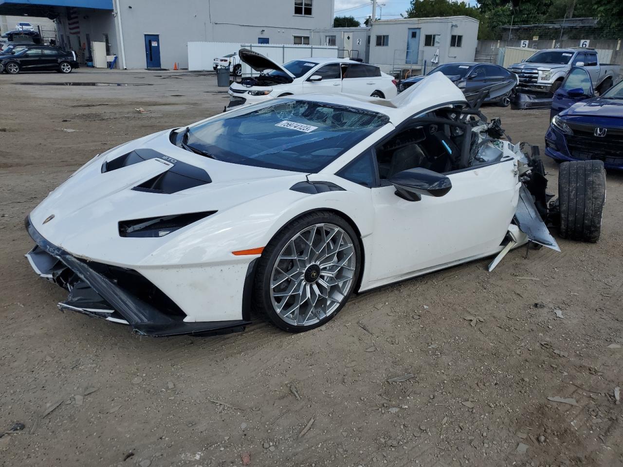 LAMBORGHINI HURACAN ST 2022 white  gas ZHWUA6ZX5NLA19726 photo #1