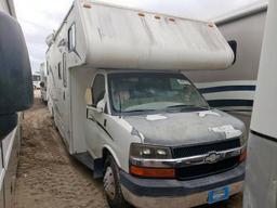 WINNEBAGO WINNEBAGO 2007 white cutaway gas  35894783 1GBKG31U961237844 1GBKG31U961237844 photo #2