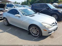 2008 MERCEDES-BENZ SLK 350 Silver  Gasoline WDBWK56F08F186904 photo #2