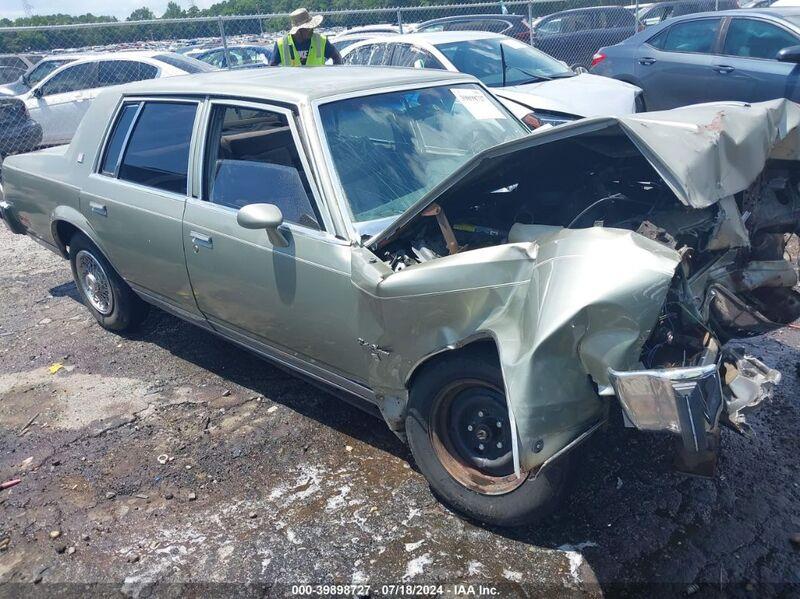 1983 OLDSMOBILE CUTLASS SUPREME BROUGHAM Green  Gasoline 1G3AM69A5DM519857 photo #1