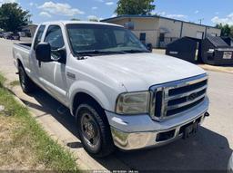 2005 FORD SUPER DUTY F-250 LARIAT/XL/XLT White  Gasoline 1FTNX20545EA39936 photo #2