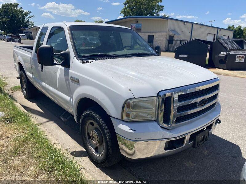 2005 FORD SUPER DUTY F-250 LARIAT/XL/XLT White  Gasoline 1FTNX20545EA39936 photo #1