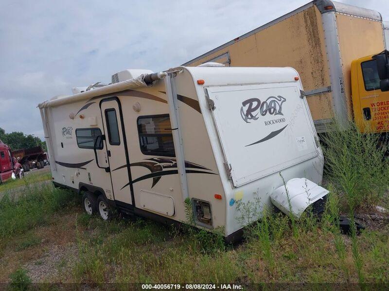 2014 ROCKWOOD TRAVEL TRAILER White  Other 4X4TRLY23EZ131530 photo #1