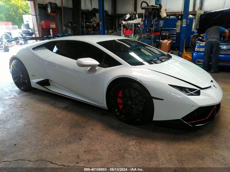 2015 LAMBORGHINI HURACAN White  Gasoline ZHWUC1ZF4FLA00980 photo #1