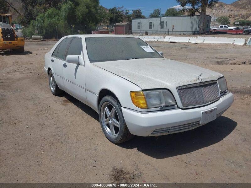 1992 MERCEDES-BENZ 300 SE White  Gasoline WDBGA32E1NA036625 photo #1