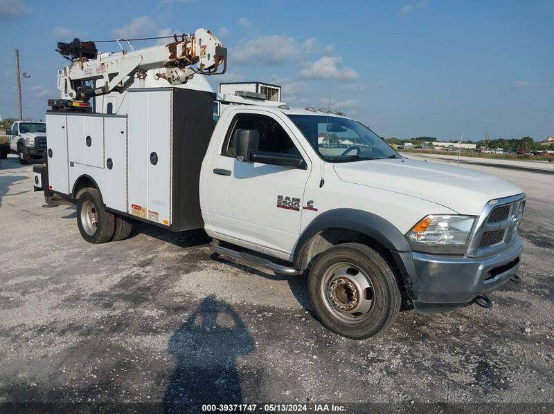 2015 RAM 5500 CHASSIS TRADESMAN/SLT White  Diesel 3C7WRNBL4FG607238 photo #1