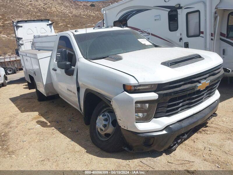 2024 CHEVROLET SILVERADO 3500HD CC WORK TRUCK   Gasoline 1GB3WRE76RF316622 photo #1