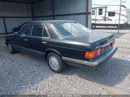 1990 MERCEDES-BENZ 300 SE Black  Gasoline WDBCA24E5LA549816 photo #4