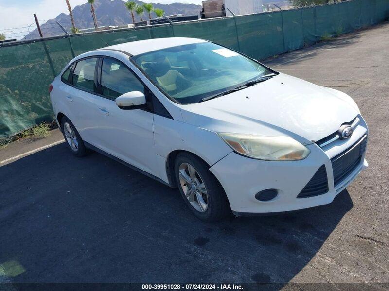 2013 FORD FOCUS SE White  Gasoline 1FADP3F27DL233309 photo #1