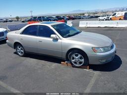 1997 LEXUS ES 300 Gold  Gasoline JT8BF22GXV0051492 photo #2