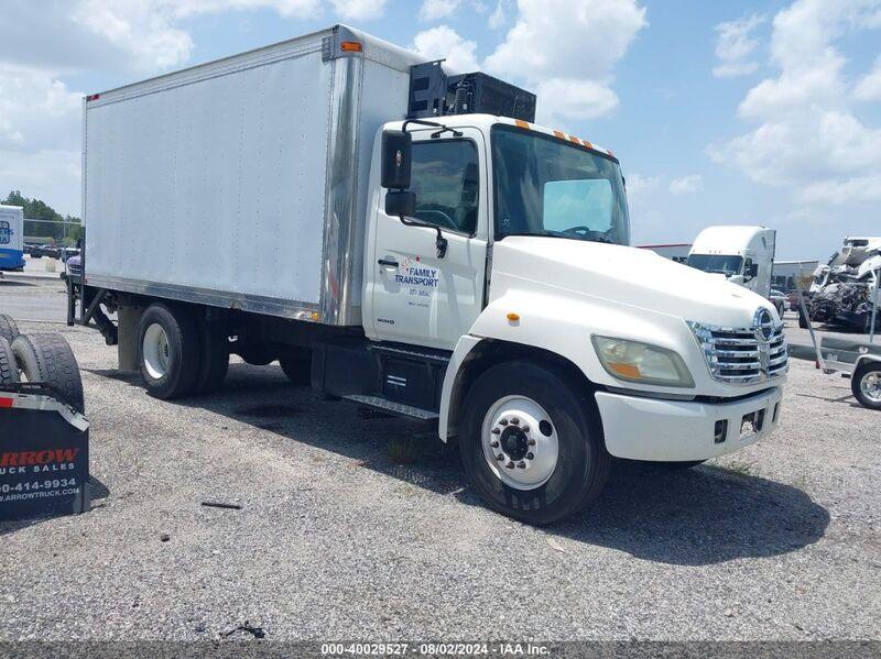 2008 HINO HINO 268 White  Diesel 5PVNE8JT382S52856 photo #1