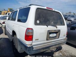 1997 TOYOTA 4RUNNER SR5 V6 White  Gasoline JT3GN86R8V0047941 photo #4