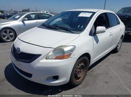 2009 TOYOTA YARIS White  Gasoline JTDBT903694051345 photo #3