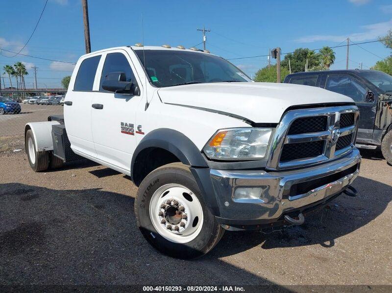 2014 RAM 5500 CHASSIS TRADESMAN/SLT/LARAMIE White  Diesel 3C7WRNEL9EG250780 photo #1