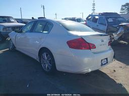 2015 INFINITI Q40 White  Gasoline JN1CV6APXFM501401 photo #4