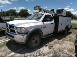 2015 RAM 5500 CHASSIS TRADESMAN/SLT   Diesel 3C7WRNBL5FG626140 photo #3