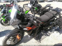 2024 KTM 790 DUKE Black  Other LCETS7405RH703375 photo #3