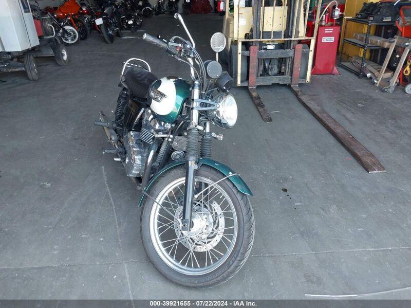 2011 TRIUMPH MOTORCYCLE BONNEVILLE T/100 Green  Other SMT910K10BT481090 photo #1