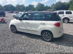 2014 FIAT 500L LOUNGE White  Gasoline ZFBCFACH6EZ004790 photo #4