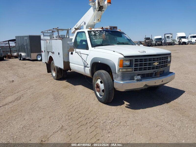 1993 CHEVROLET GMT-400 C3500-HD White  Gasoline 1GBKC34K7PJ107035 photo #1