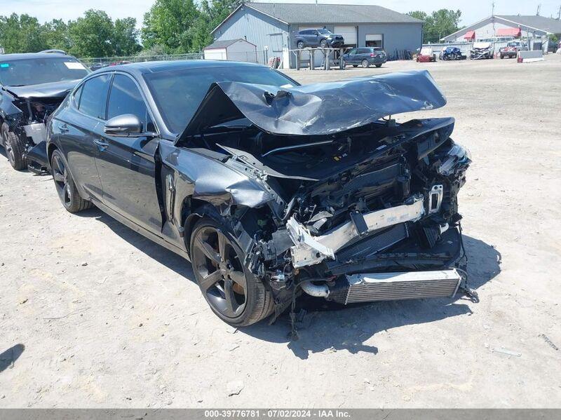 2020 GENESIS G70 2.0T AWD Gray  Gasoline KMTG44LA2LU048483 photo #1