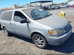 2001 TOYOTA SIENNA LE Gold  Gasoline 4T3ZF13C61U388852 photo #2