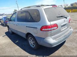 2001 TOYOTA SIENNA LE Gold  Gasoline 4T3ZF13C61U388852 photo #4