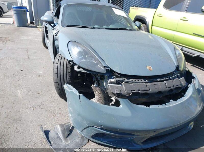 2018 PORSCHE 718 BOXSTER Gray  Gasoline WP0CA2A83JS210916 photo #1