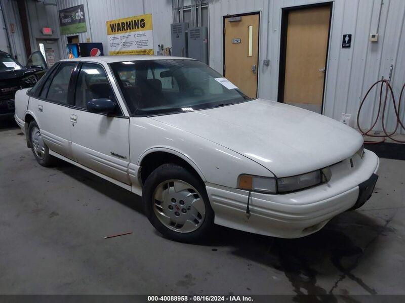 1992 OLDSMOBILE CUTLASS SUPREME S White  Gasoline 1G3WH54T6ND316815 photo #1