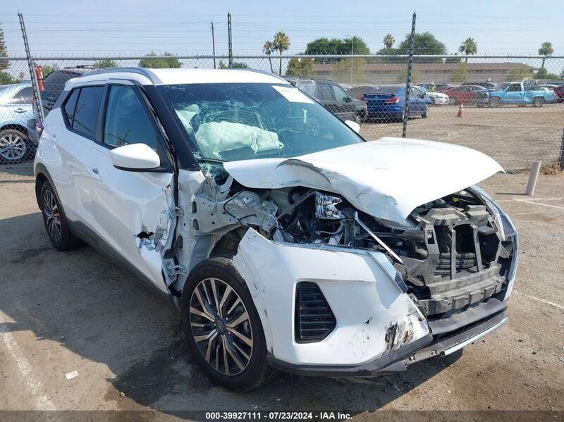 2022 NISSAN KICKS SV XTRONIC CVT White  Gasoline 3N1CP5CV8NL521493 photo #1