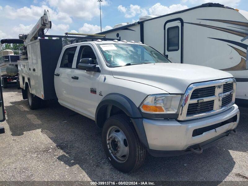 2011 RAM RAM 5500 HD CHASSIS ST/SLT/LARAMIE White  Diesel 3D6WA7CL6BG538362 photo #1