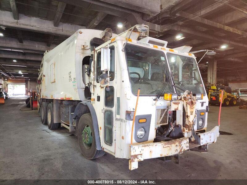 2013 MACK 600 LEU600   Diesel 1M2AU02C7DM007179 photo #1