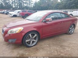 2011 VOLVO C70 T5 Red  Gasoline YV1672MC5BJ107073 photo #3