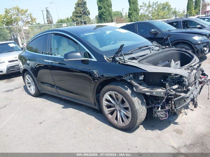 2020 TESLA MODEL X LONG RANGE DUAL MOTOR ALL-WHEEL DRIVE/LONG RANGE PLUS DUAL MOTOR ALL-WHEEL DRIVE Black  Electric 5YJXCDE2XLF305177 photo #1