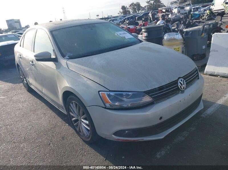 2011 VOLKSWAGEN JETTA 2.5L SEL Silver  Gasoline 3VWLZ7AJ2BM040676 photo #1