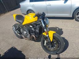 2018 DUCATI MONSTER 821 Yellow  Gasoline ZDMMACLS5JB002107 photo #2